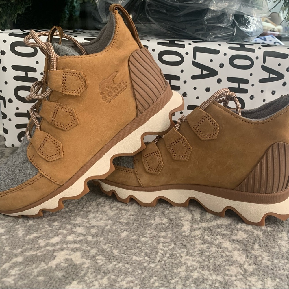 Sorel Kinetic Caribou Boot